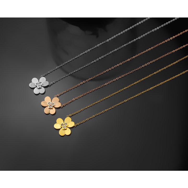 Dây chuyền nữ titan hoa 3 cánh đính 3 hột đá siêu đẹp, bền màu, chuẩn thời trang