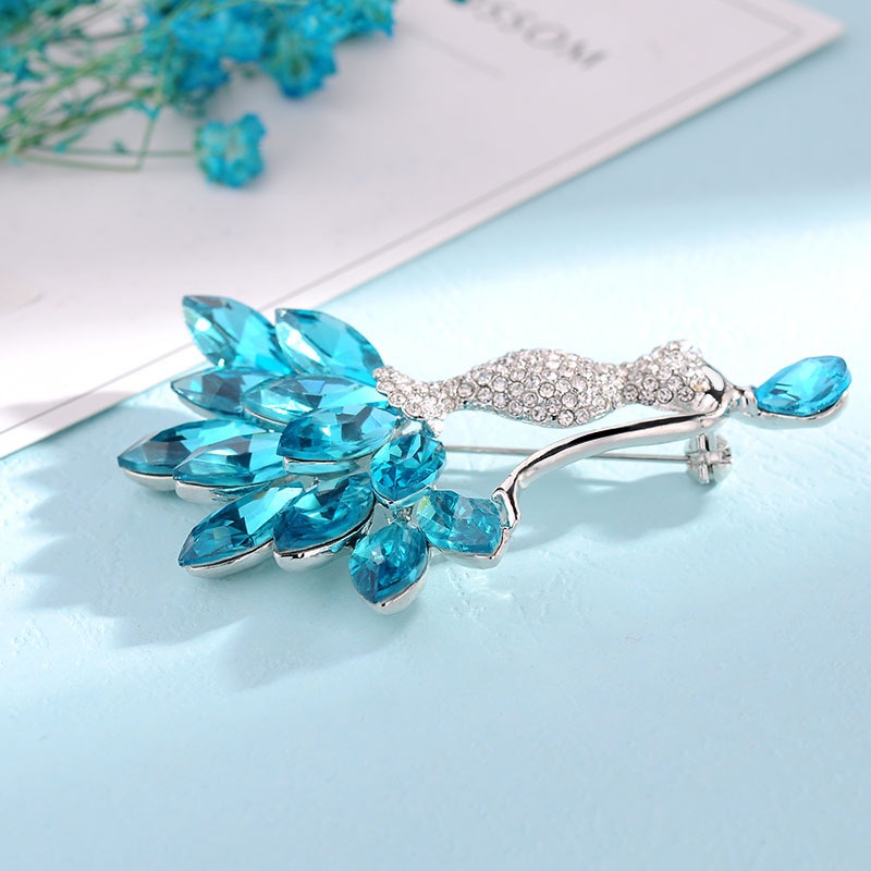 Ghim CàI ÁO HìNh Đuôi Cá ĐíNh Kim Cương Giả ThờI Trang Cho Nữ