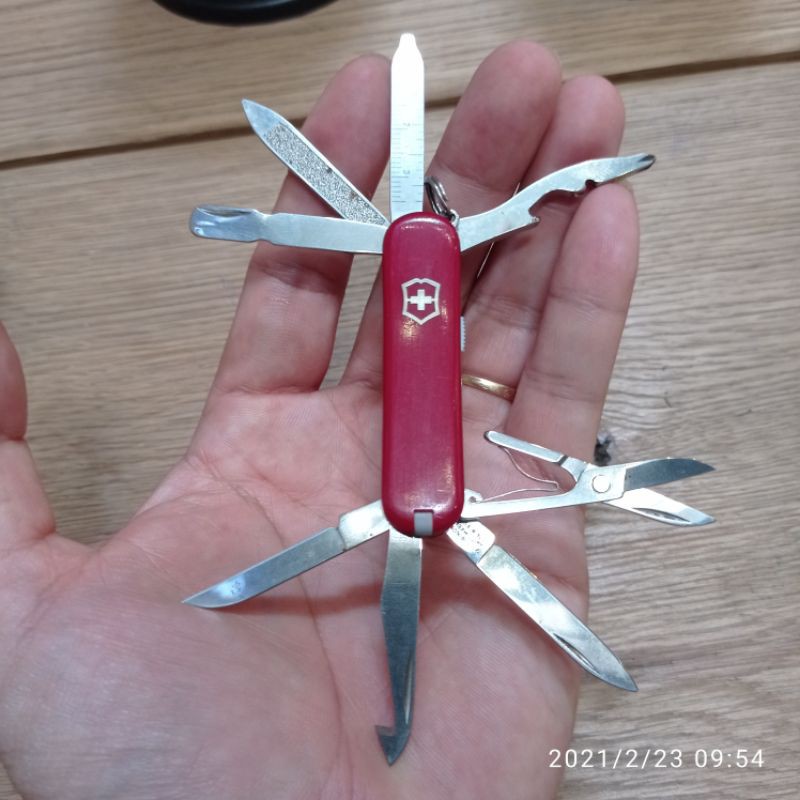 Dao xếp móc khoá đa năng Thụy Sỹ	Victorinox Minichamp 58mm: ĐÃ QUA SỬ DỤNG