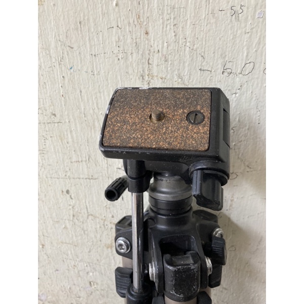 Tripod Velbon Mountain Chaser - Chân máy ảnh Nhật bãi