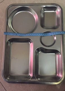 Khay chia cơm inox có nắp đậy