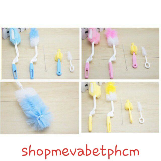 Cọ rửa bình sữa cho bé