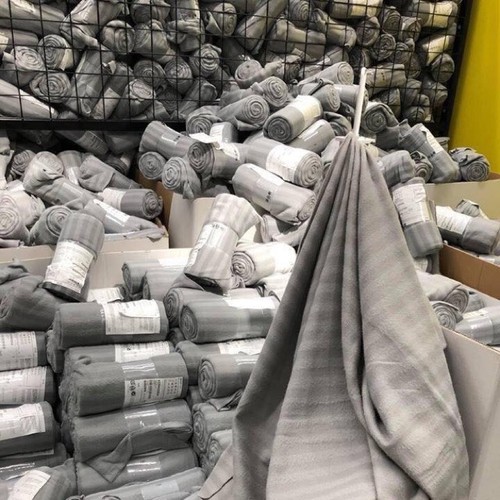 Chăn Nỉ Ikea