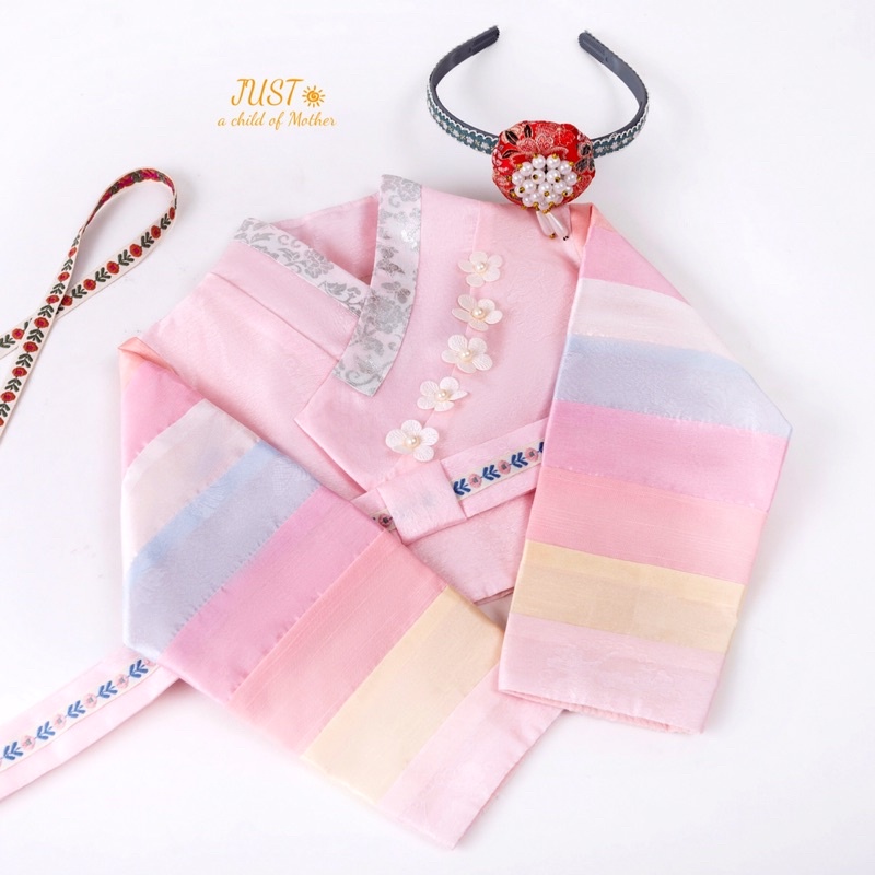 Váy Hanbok cho bé Gái ,Vải gấm Sa hàn dáng lửng màu Hồng sen nhẹ nhàng xinh xắn can tay phối màu lạ mắt