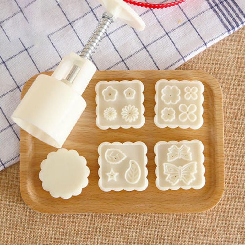 Khuôn Làm Bánh Trung Thu 50g 5 Ngăn DIY
