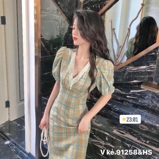 Váy kẻ xanh Cổ V ren - HS