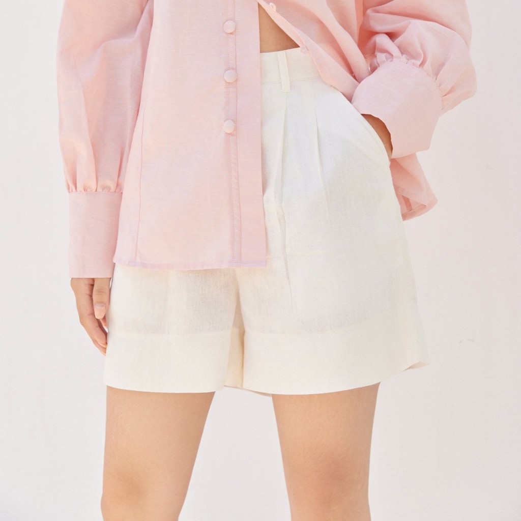 LEY SHORT - Quần short trắng thanh lịch đơn giản