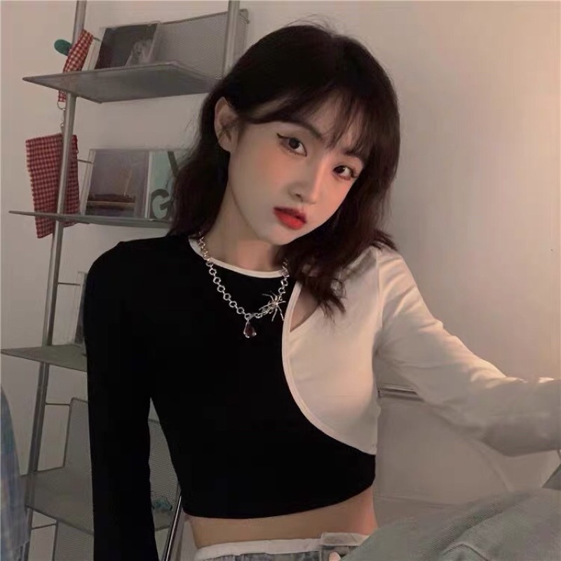 Áo croptop tay dài phối đen trắng
