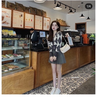 bộ áo len trám kèm chân váy ghi