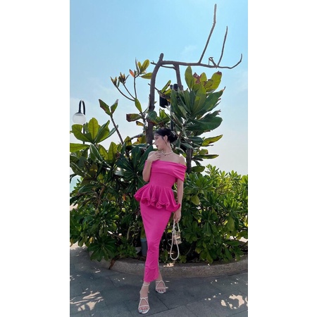 Set áo peplum trễ vai tùng xếp ly + Chân váy body