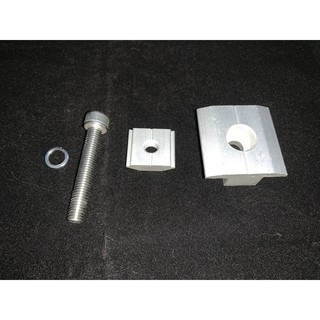 Kẹp giữa tấm pin năng lượng mặt trời kèm ốc