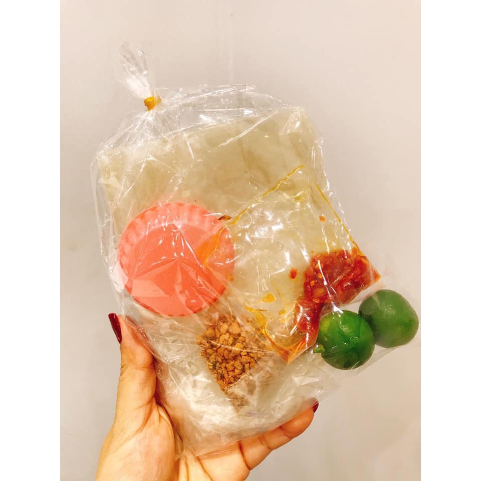 Bánh tráng phơi sương ớt tắc