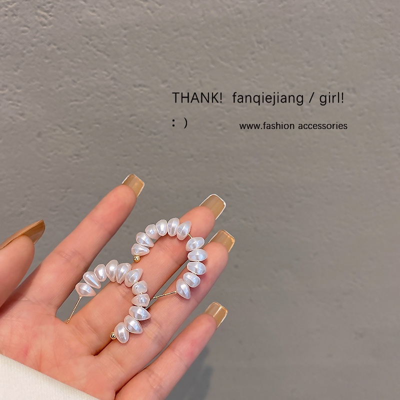 Khuyên Tai Đính Hạt Ngọc Trai Phong Cách Hàn Quốc Mới 2022