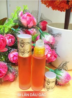 Dầu gấc lăn môi - dưỡng mềm môi