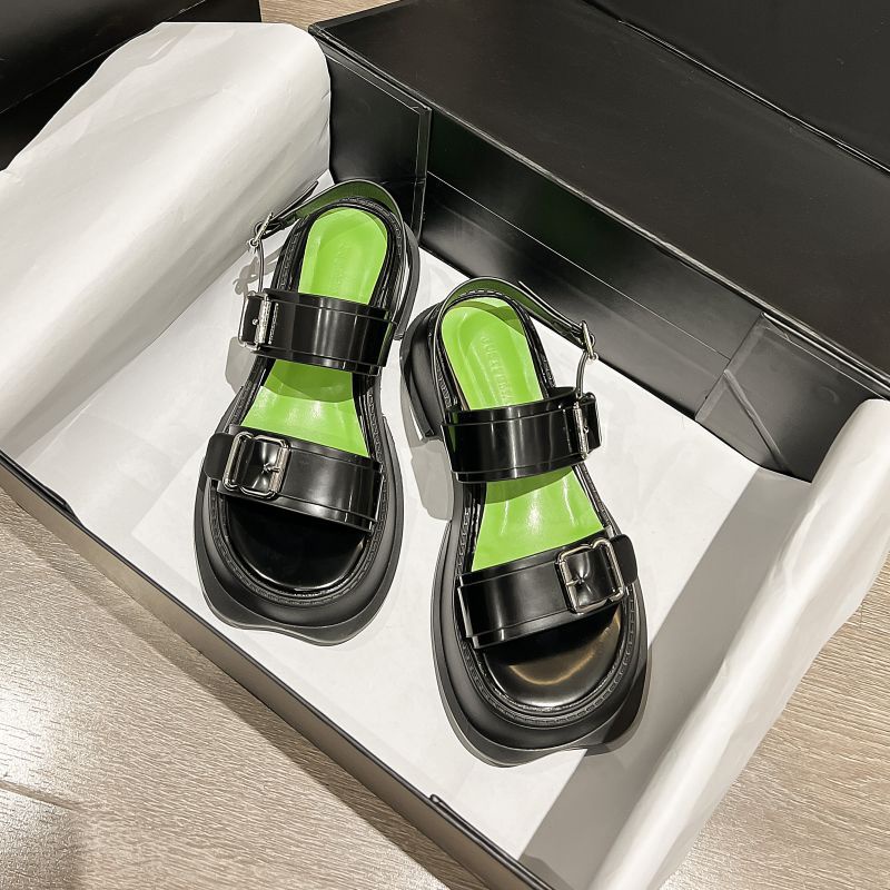 Giày Sandal Nữ Đế Xuồng Dây Khóa Đi Biển Mới