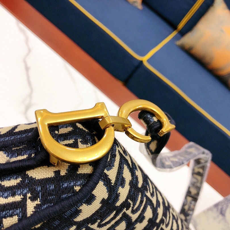 TÚI YÊN NGỰA DIOR siêu hot. hàng super vip. fullbox