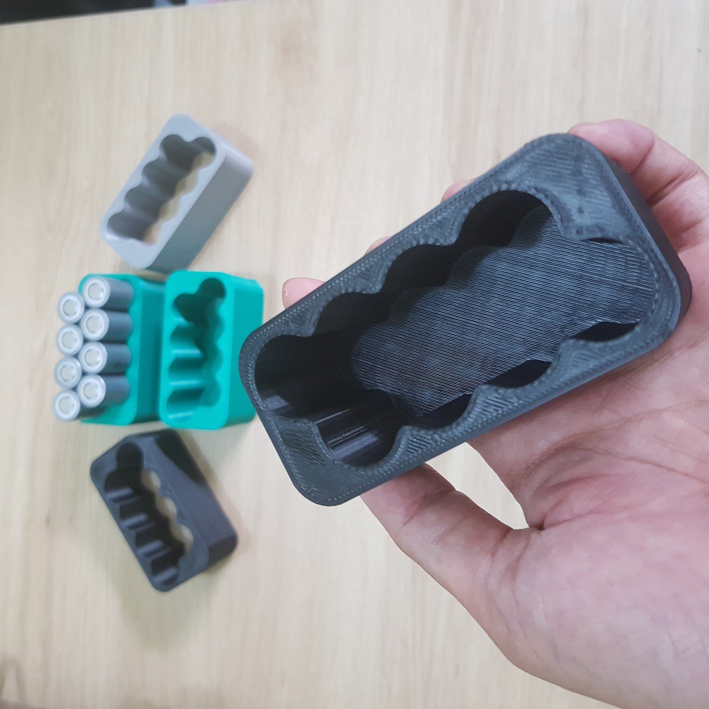 Khuôn đóng cell pin 18650, 4 cell 2 hàng xéo đóng pin Makita 12v | khuôn đóng pin Makita 12v