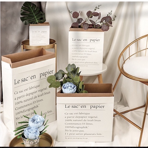 Túi giấy Kraft in chữ LESAC đựng hoa lá đồ trang trí decor chụp ảnh