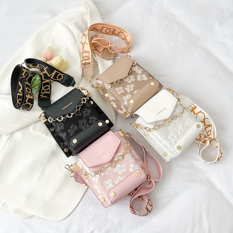 Túi Vuông Nhỏ Đeo Chéo Đựng Điện Thoại Di Động 2022