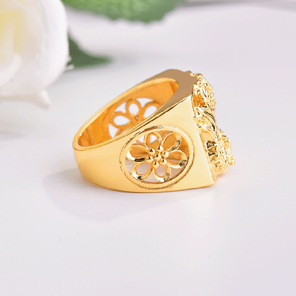 Nhẫn Thép Titan Mạ Vàng Hình Rồng Đính Đá Zircon Thời Trang Cho Nam