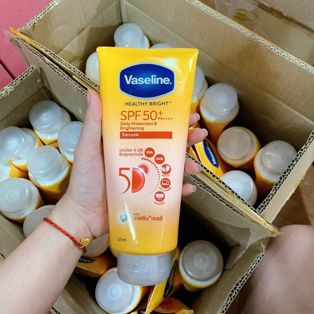 Sữa dưỡng thể Vaseline Healthy Bright Gluta HYA Serum 10X Thái Lan 300 ml