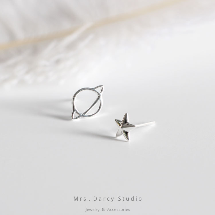 MRS.D【In Stock】100% Sterling Silver Saturn Black S925 Earrings Stud Earrings Colors of Zircon Jewelry Gift Ear Clips Minimalist Earring Design Jewelry Girls Allergy Free