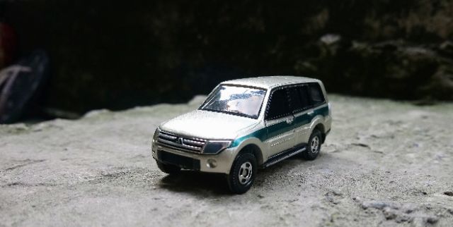 TOMICA NO.85 MITSUBISHI PAJERO 1/65 Green Line
