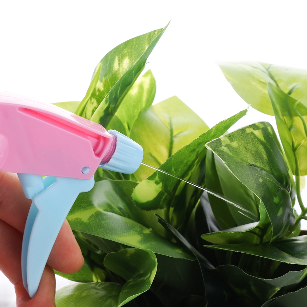 Bình Nước Tưới Cây Bằng Nhựa Màu Sắc Ngọt Ngào 500mL