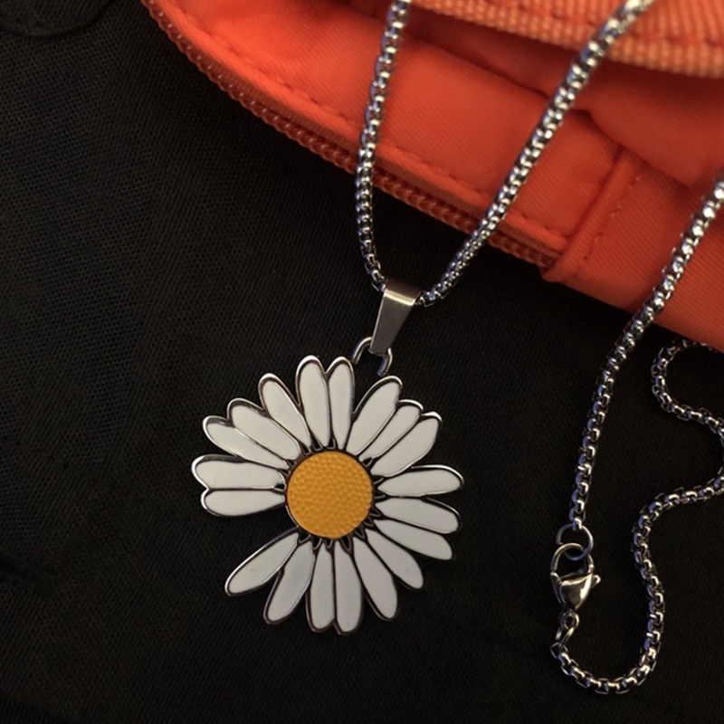 Vòng Cổ Gắn Mặt Hình Hoa Cúc Cá Tính Phong Cách Hip-Hop