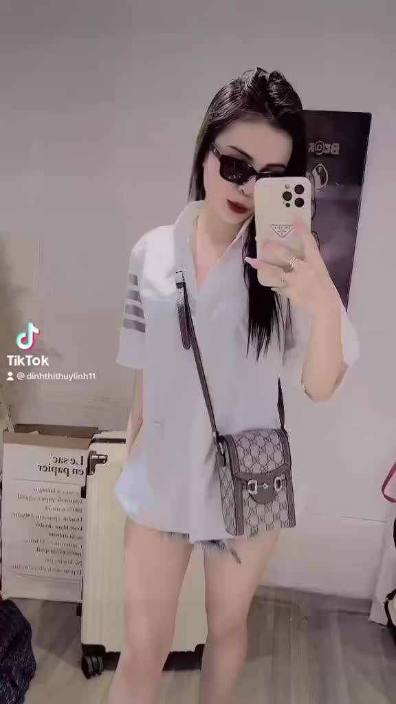 [Mã TOPS06 giảm đến 10k đơn 99k] Áo Sơ mi Ngắn Tay Thom Browne viền thô túi nắp chất liệu cotton lụa Cao Cấp | BigBuy360 - bigbuy360.vn