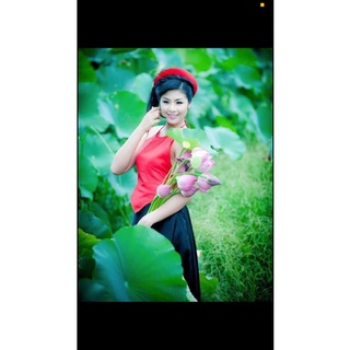 yếm chụp sen- váy đen- váy trắng