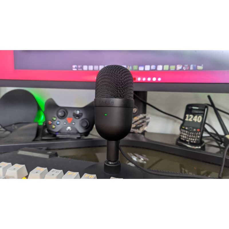 Micro Razer Để Bàn Seiren Mini 48h