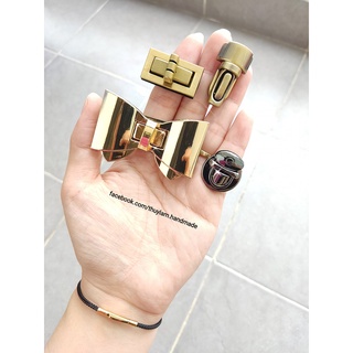 Sale 40% phụ kiện túi