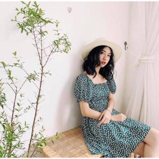 Váy hoa cổ vuông tay bo xanh lá - Váy Ulzzang Cổ Điển