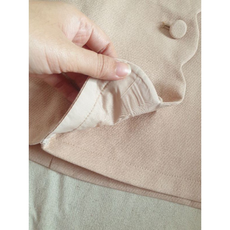 2hand- Chân váy thu đông chun sau lưng