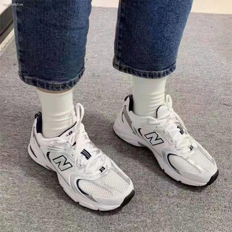 Giày Thể Thao Thoáng Khí Phong Cách Độc Đáo Hợp Thời Trang Cho Nữ