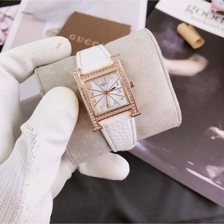 [Hàng đẹp] Đồng hồ nữ HM đính đá dây da cao cấp - Bản máy pin - Tặng vòng tỳ hưu phong thủy - Bảo hành 1 năm