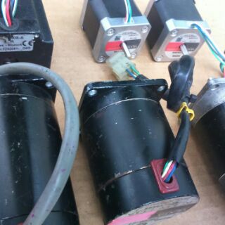 Motor giảm tốc 3 pha maxon, motor encoder, step motor ... cũ xịn rẻ