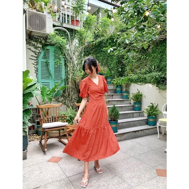 LIIN - Váy nữ dáng xòe, thiết kế chấm bi cam, chất liệu lựa thoáng mát