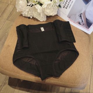 Quần gen bụng móc cài