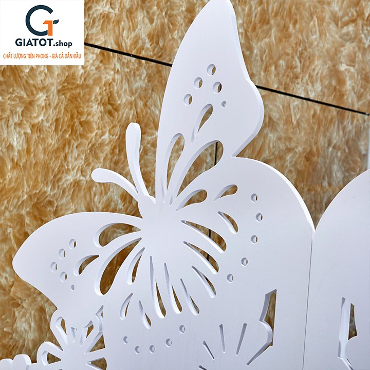 Vách bình phong họa tiết hình cánh bướm 2 tấm GTS302 cao cấp bằng gỗ CNC trắng
