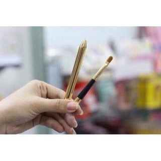 Cọ môi cao cấp siêu mềm mượt có nắp đậy ^