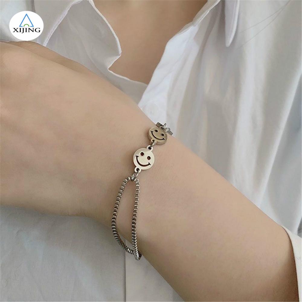 Vòng tay hình mặt cười phong cách thời trang Hàn