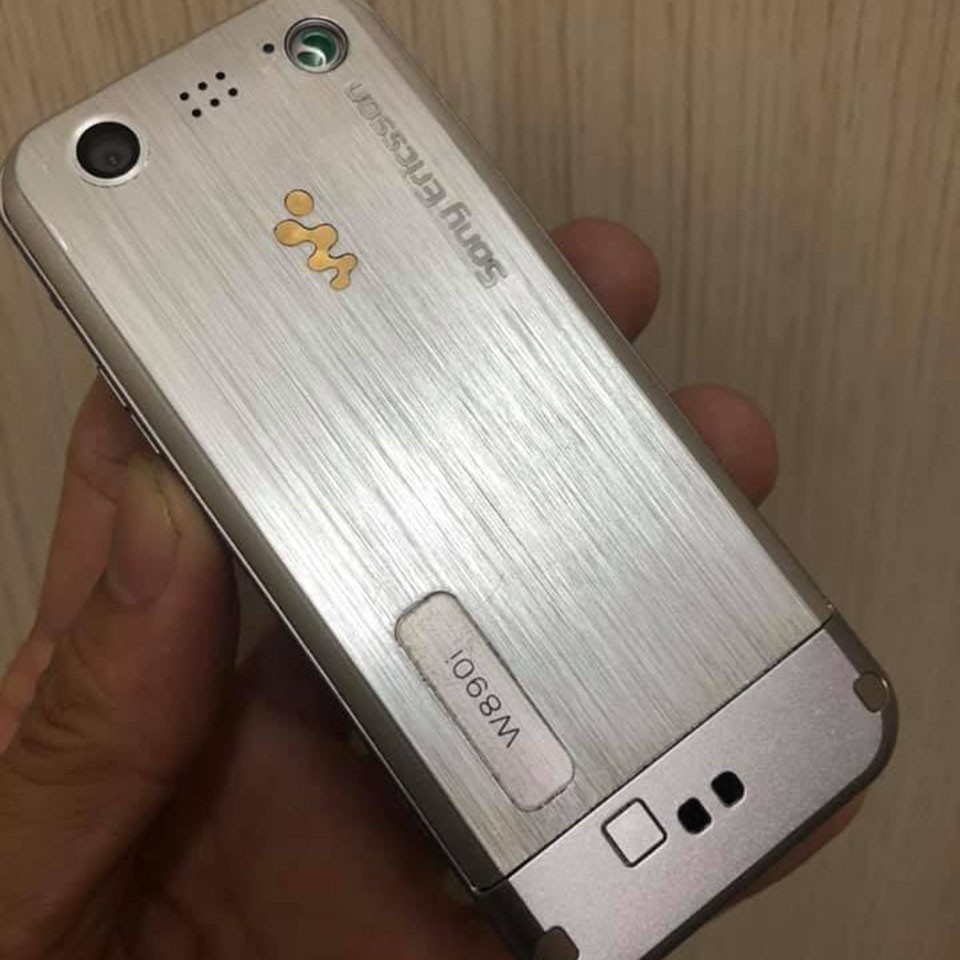 Điện Thoại Sony Ericsson W890i Chính Hãng