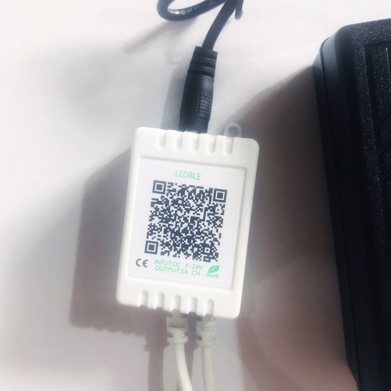 Led dây đổi màu bằng áp điện thoại cuộn 5m, led dây nháy theo nhạc có remote điều khiển