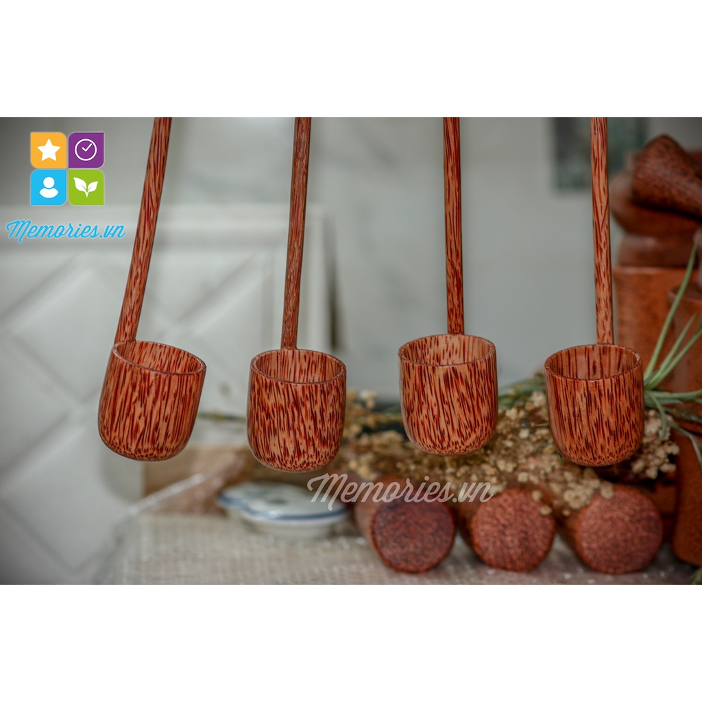 Gáo Múc Mật/ Nước/ Rựu Bằng Gỗ Dừa Loại Có Móc Treo -  Phụ Kiện Trang Trí, Quà Tặng Handmade, Decor
