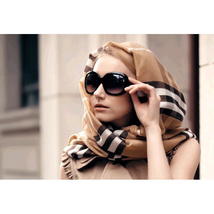 Khăn choàng cổ Burberry