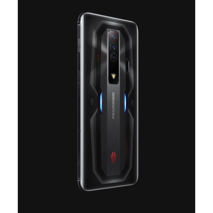 Điện thoại Gaming ZTE Nubia Redmagic 7 - MH AMOLED 6.8" Full HD+ 165Hz - Qualcomm Snapdragon 8 Gen 1 8 nhân