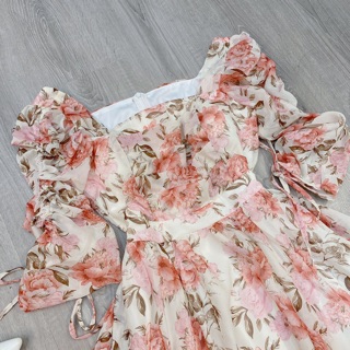 Váy hoa bồng công chúa