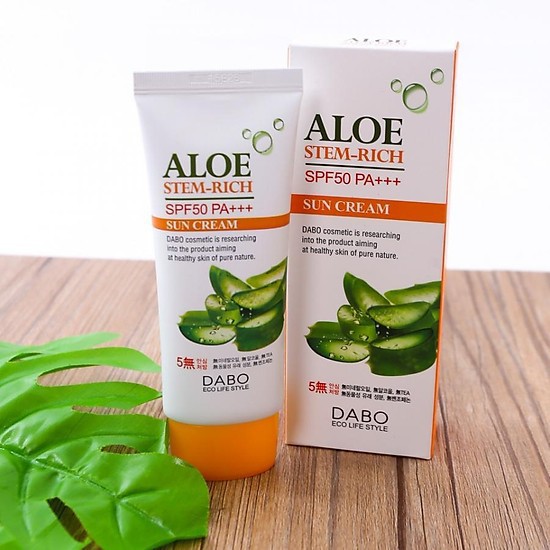 Kem chống nắng dưỡng da Lô Hội cao cấp nhập khẩu Hàn Quốc Dabo Aloe Stem Rich 70ml